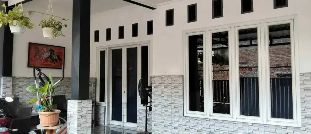 Dijual cepat rumah siap huni murah di jl Candi Pawon Manyaran
