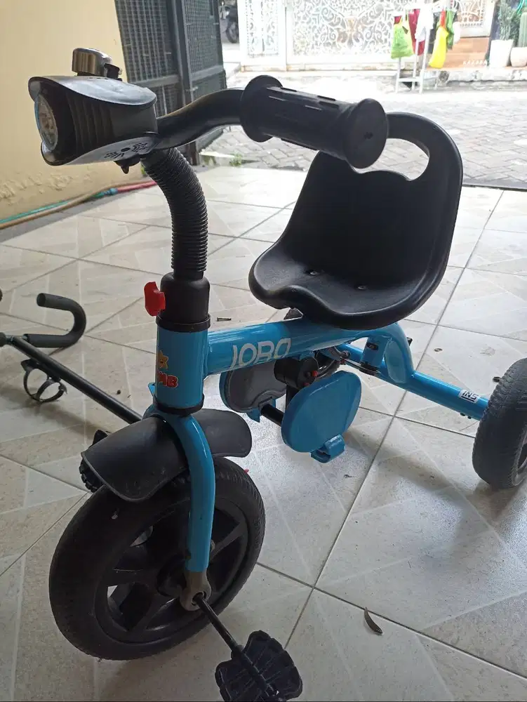 Mainan sepeda anak 1-5 tahun