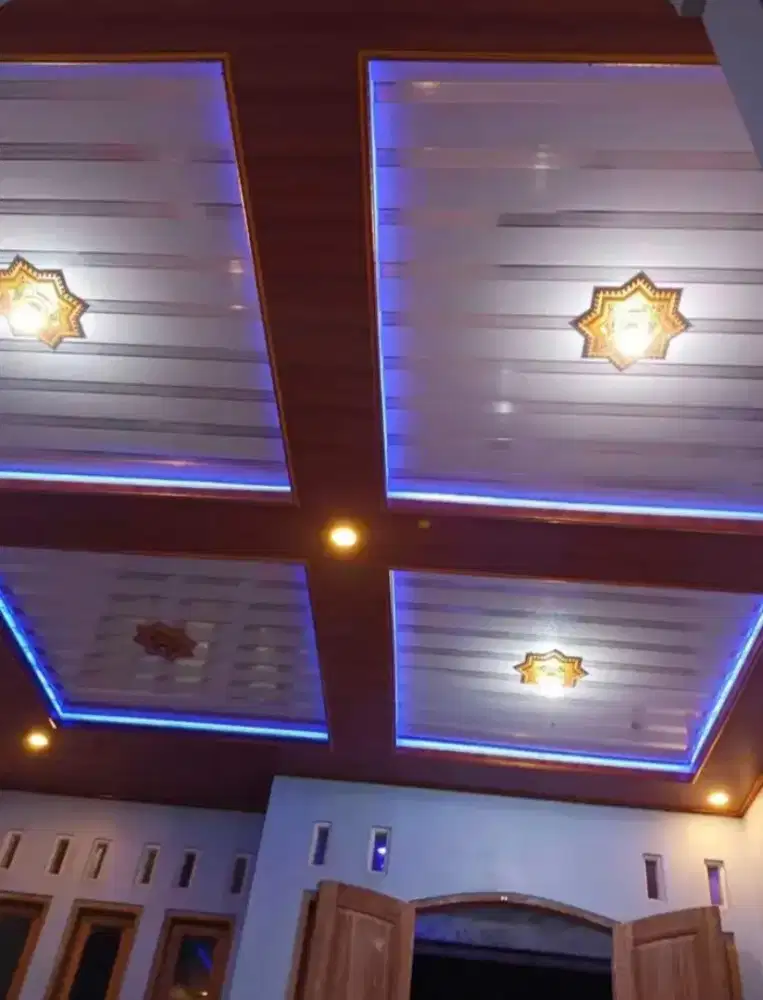 Melayani pemasangan plafon PVC Q dan kanopi Wesi dan baja ringan