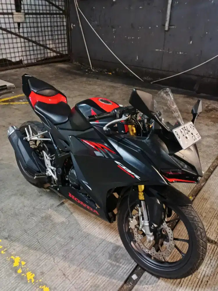 HONDA CBR 150R TAHUN 2025