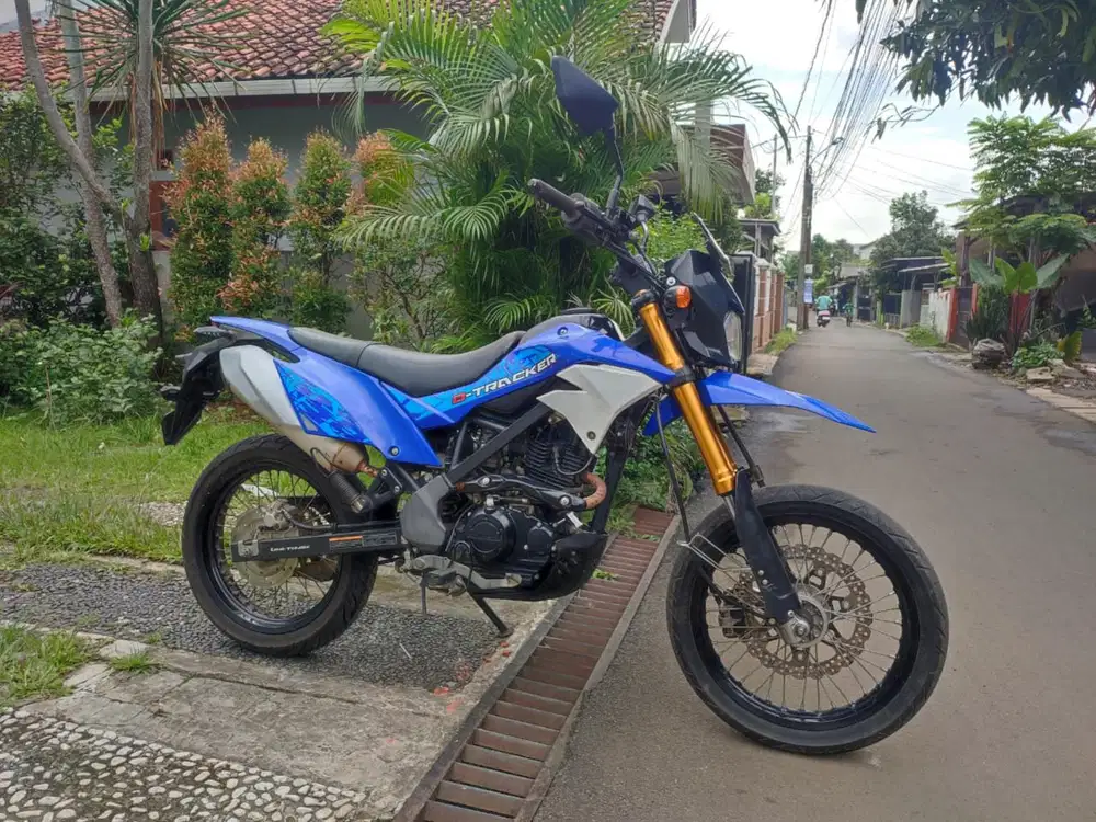 KAWASAKI D-TRACKER TAHUN 2020 SIAP GAS