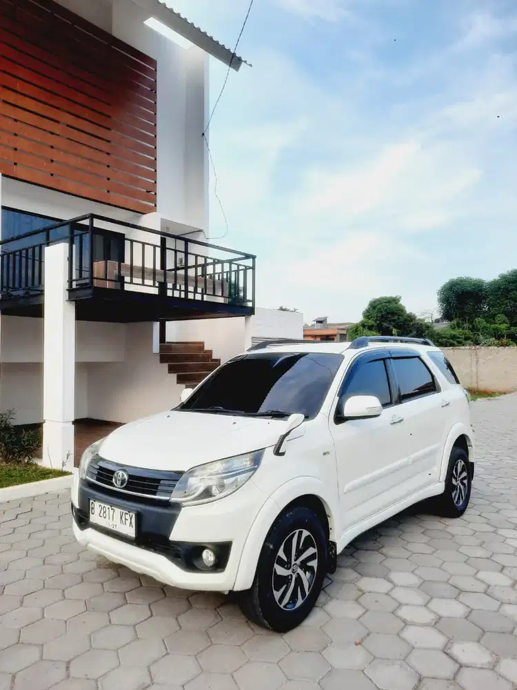 Toyota Rush 2017 Bensin