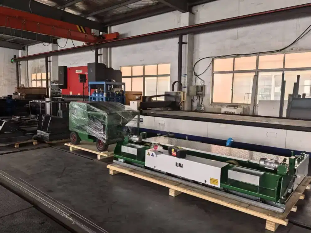 Peralatan Pembuatan Running Track/Lintasan lari/atletik