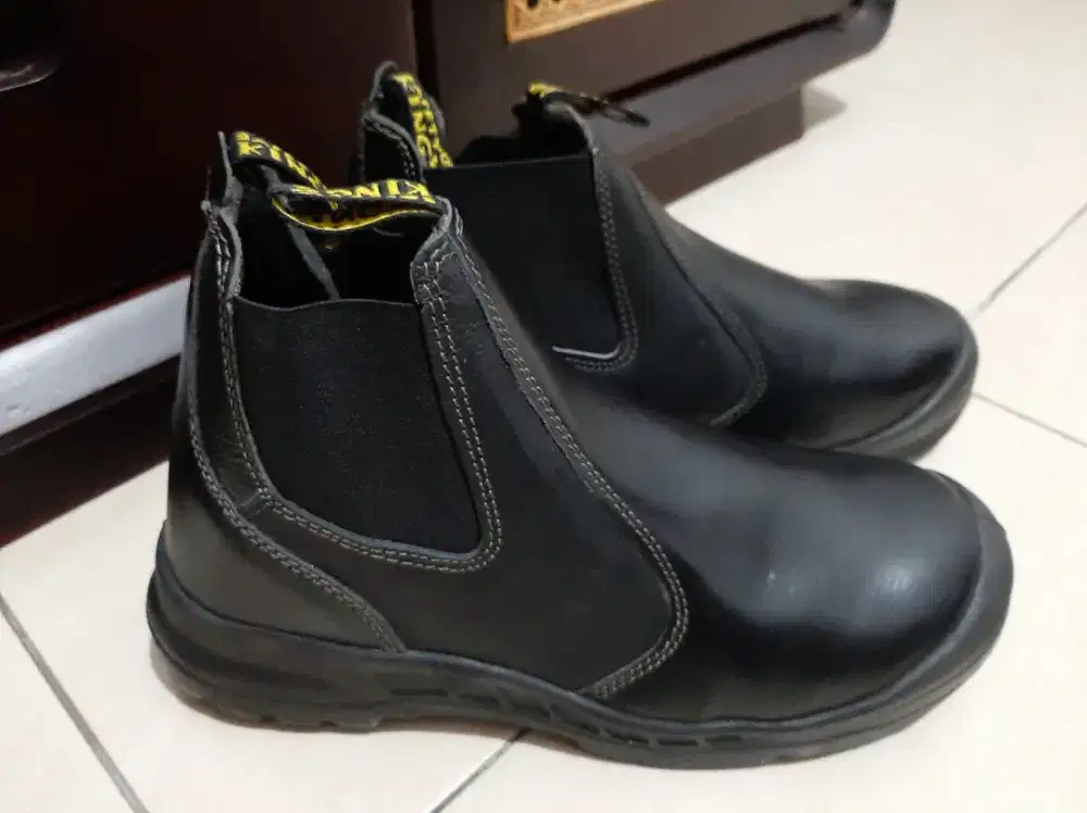 Safety shoes king's
