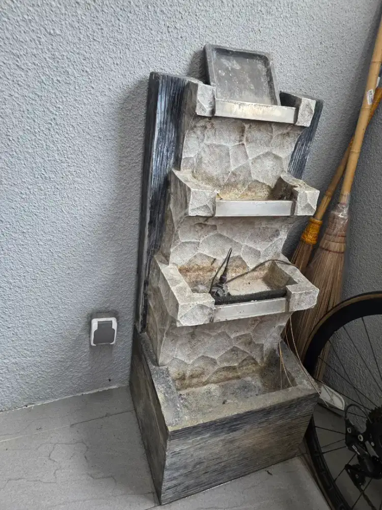 Air Mancur Ace Hardware