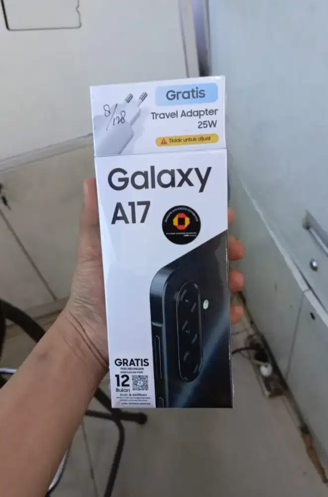 Smartphone Samsung New Galaxy A17 LTE 8+8/256