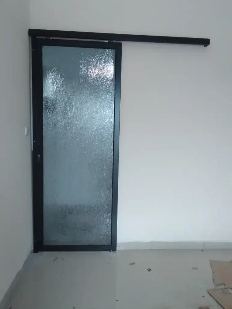 Interior aluminium dan kaca