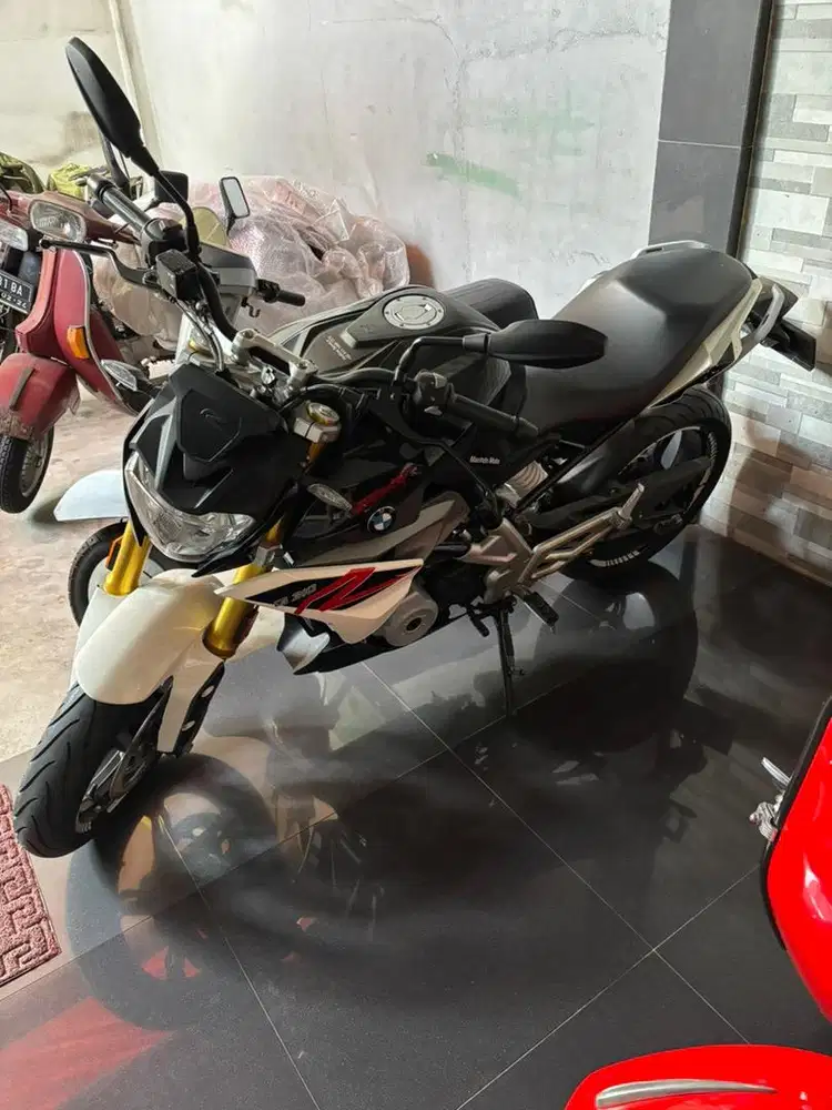 Bmw G310R 2018 mulus seperti baru