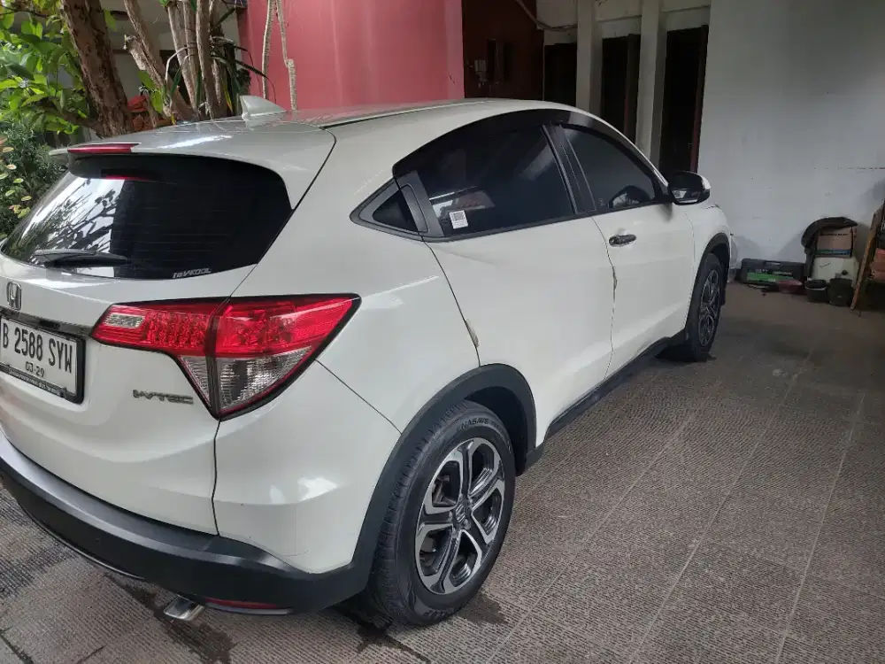 Honda H-RV A/T LED Putih