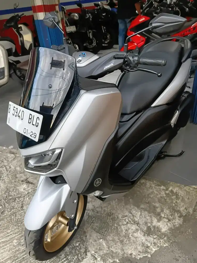 NMAX CONNECTED ABS SILVER TH 2023