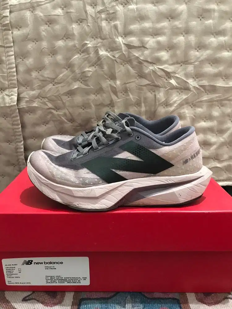 New Balance Rebel (runing shoes)