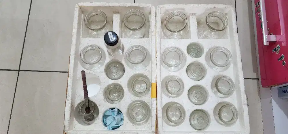 Bekam gelas (Fire cupping)