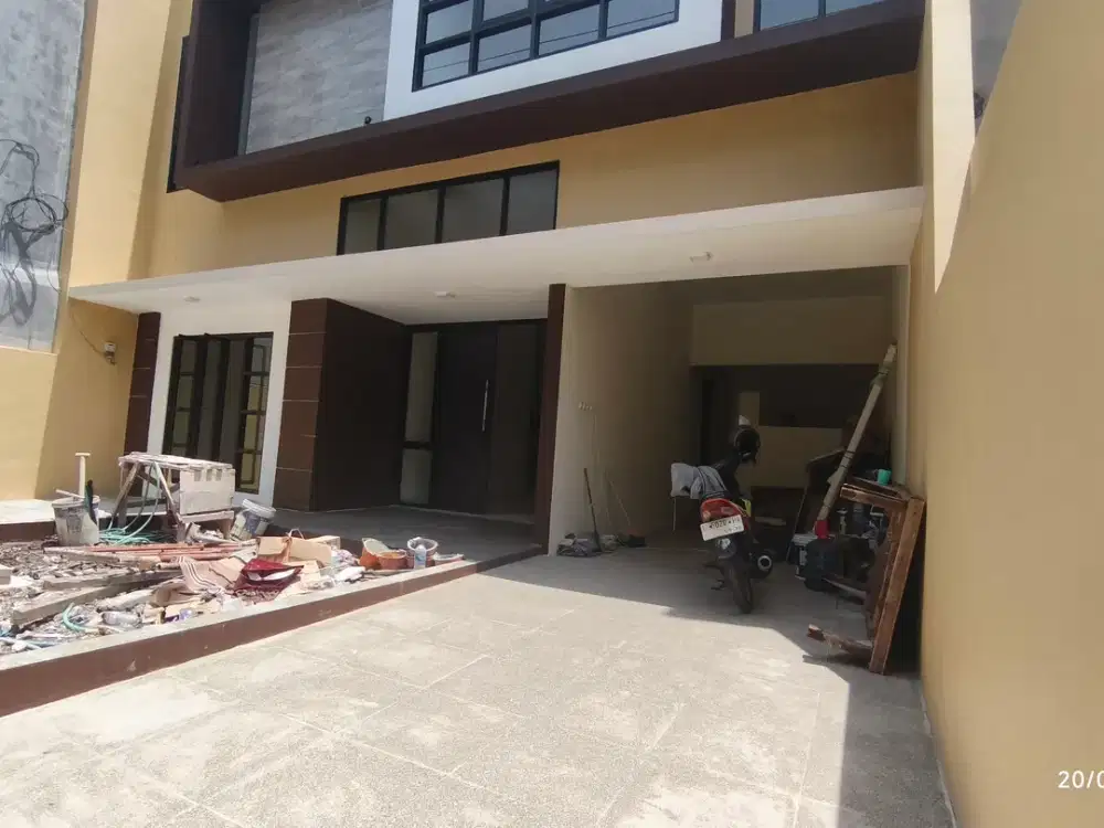 2046. Dijual Rumah Baru Gress Kendangsari, Tenggilis Tengah Surabaya Timur