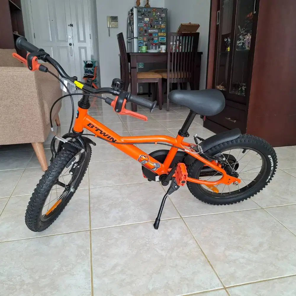Sepeda anak B-Twin 16 Inch