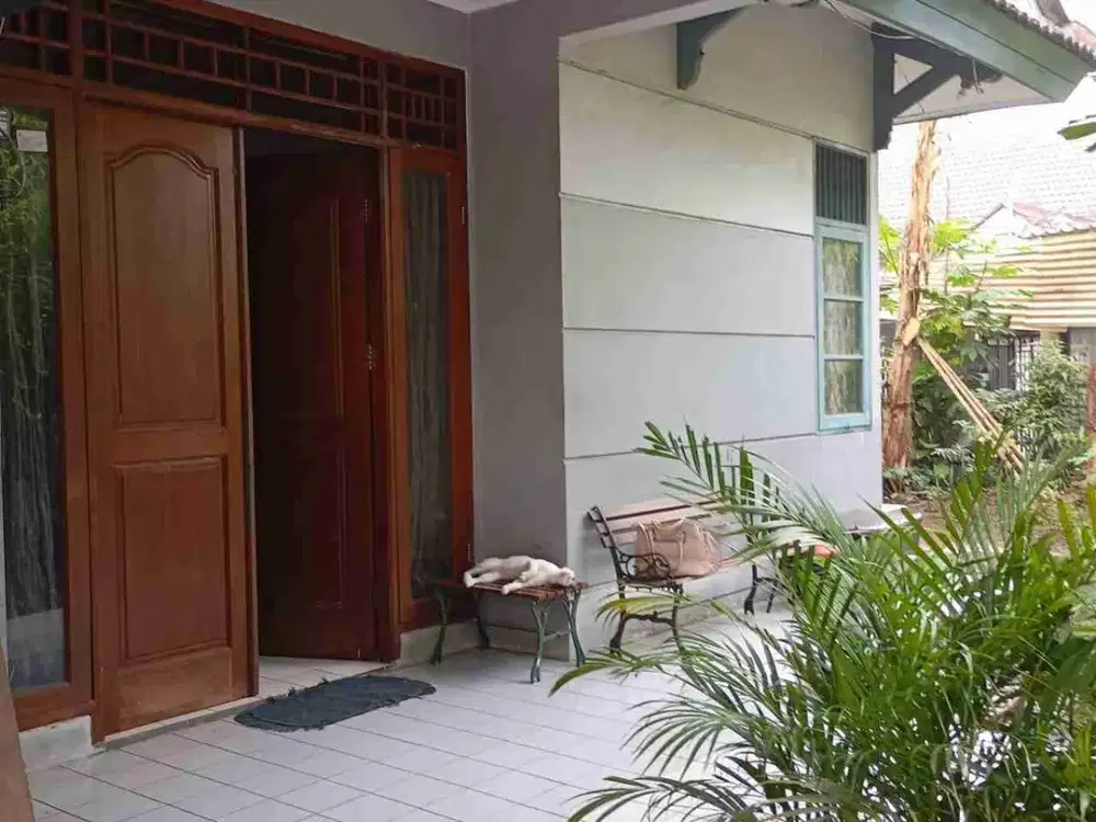 Disewa Rumah 1 lantai Hook di Griya Loka BSD