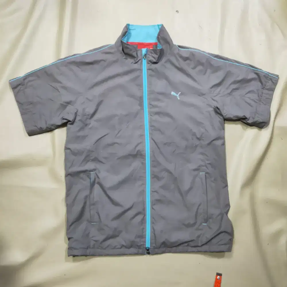 jaket windbreaker PUMA removeable sleeves used good