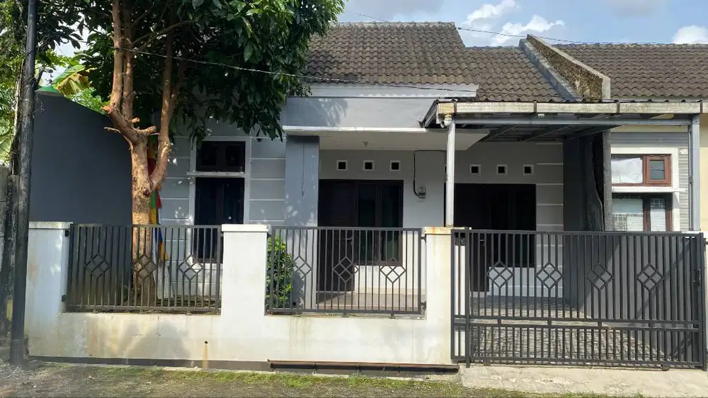 Rumah Adem + Mini Backyard di Sumampir Residence Purwokerto Utara