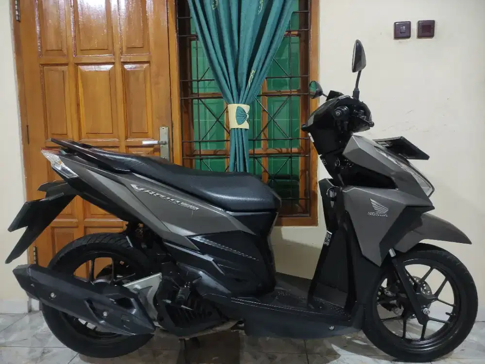 Super istimewa low km vario 150 led cbs iss super mulus jarang ada