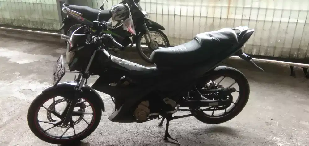 Suzuki fu 2006 jual murah