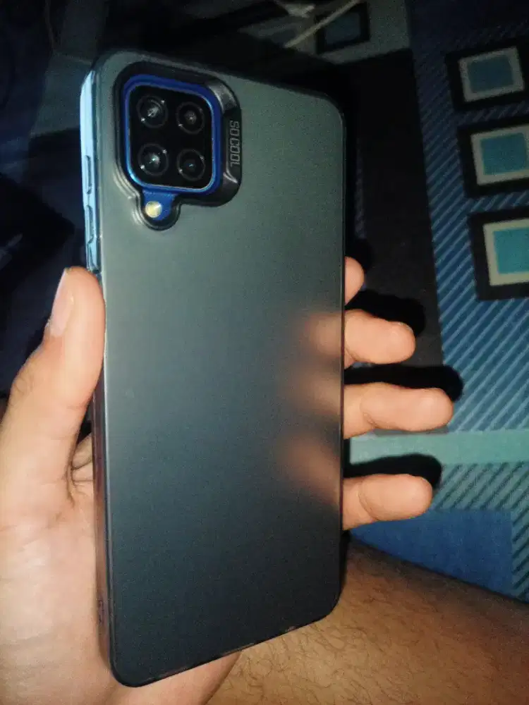 Free case HP dengan order HP samsung A12