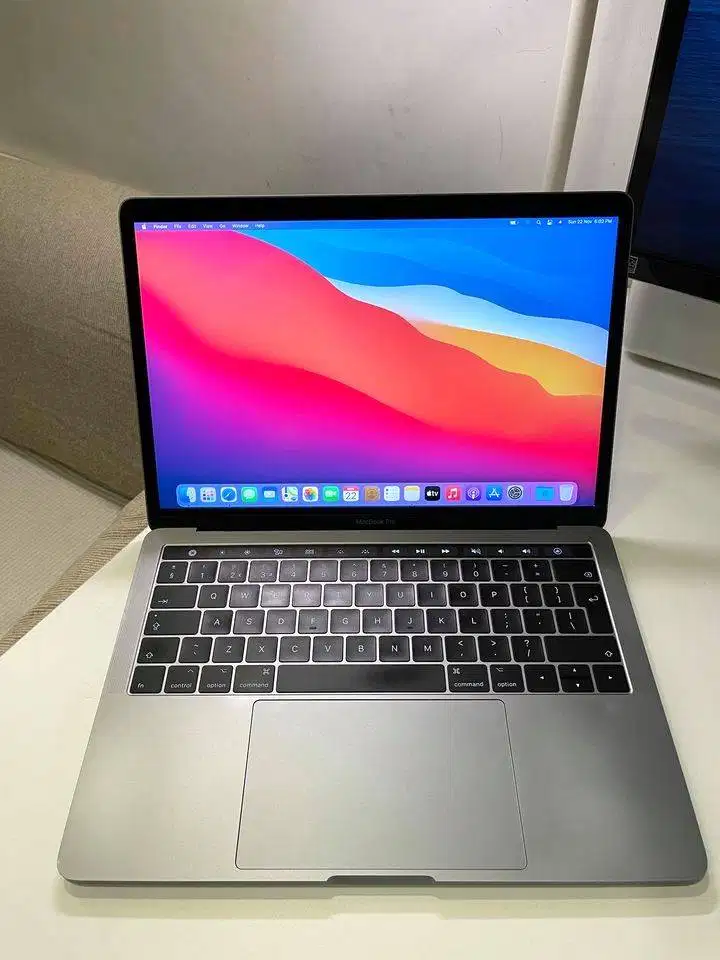 Macbook Pro 13 Inch 2019 (GRATIS TAS RANSEL)