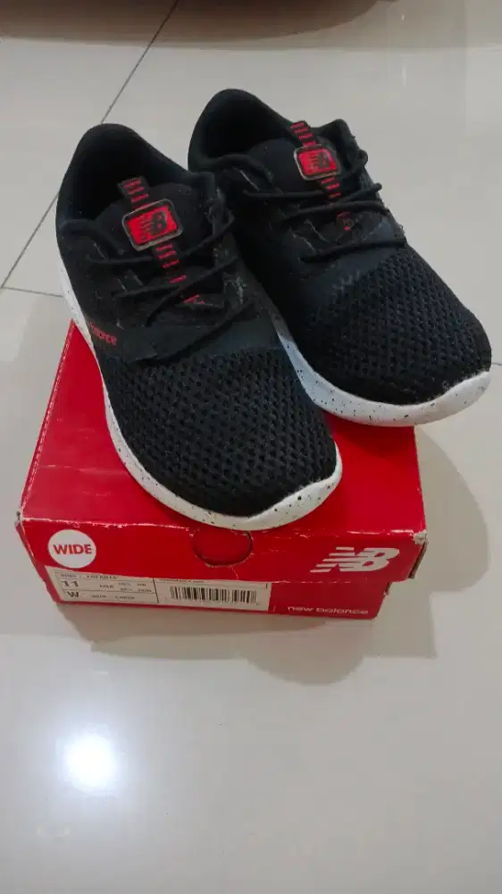 Sepatu anak new balance