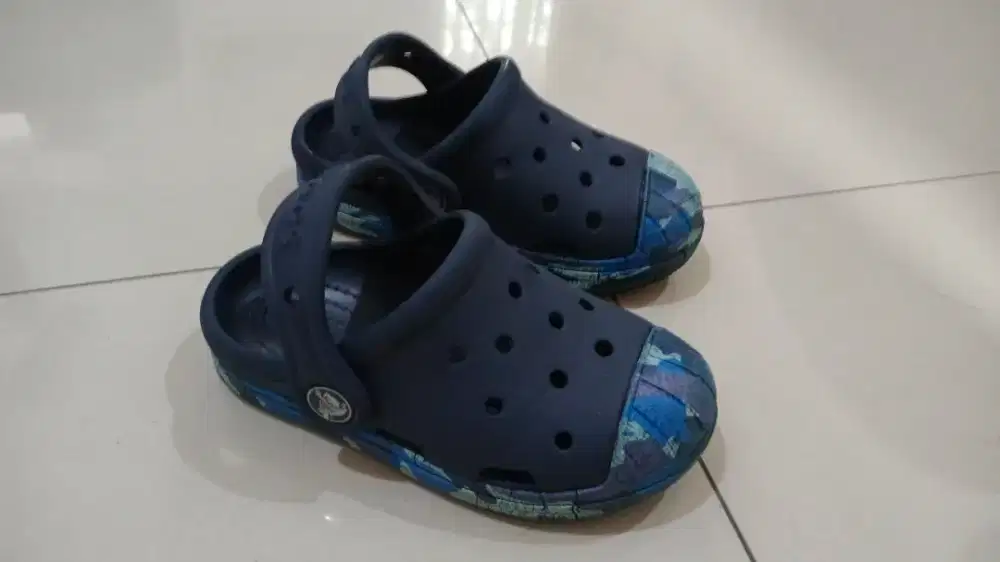Sendal anak crocs ori