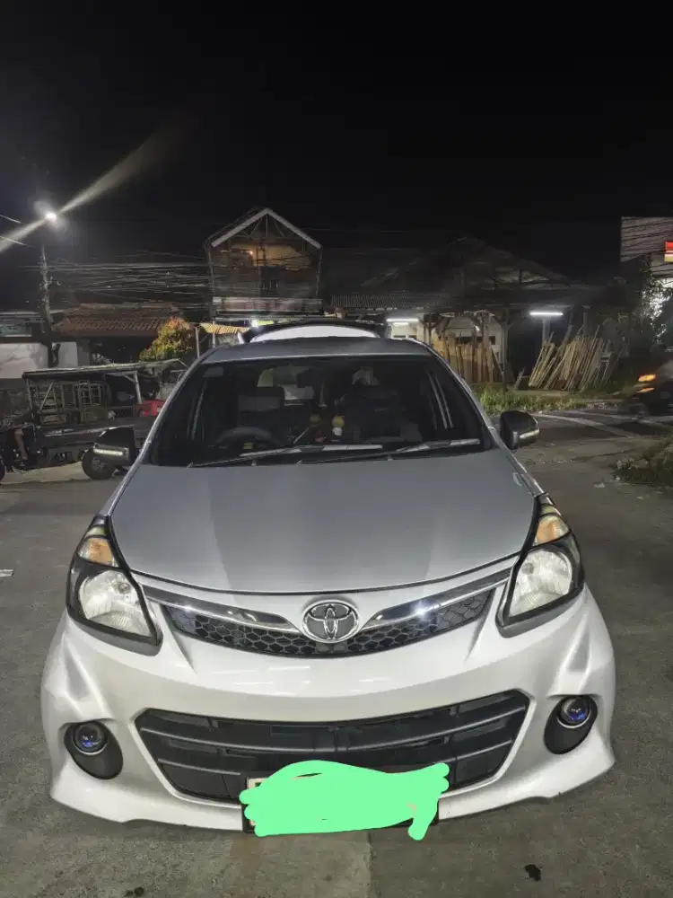 Dijual Toyota Avanza Veloz 1.5 MT 2013