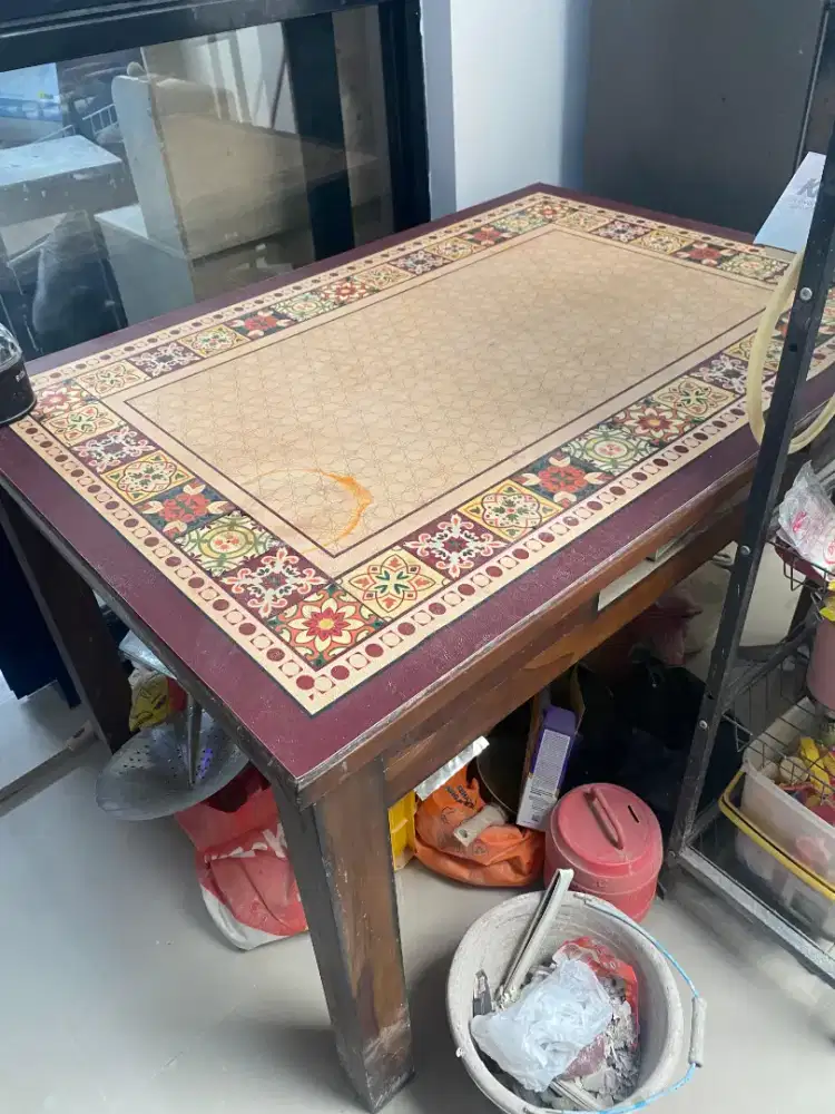 Meja Makan Kayu Kaca