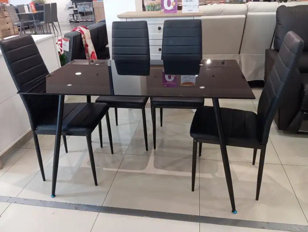 Meja makan set Soleby Black