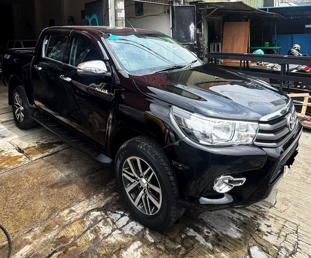 Toyota Hilux 2020 double cabin 4x4 manual