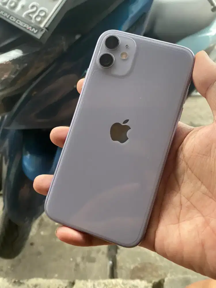 IPHONE 11 128GB INTER BEACUKAI HP KABEL CAS
