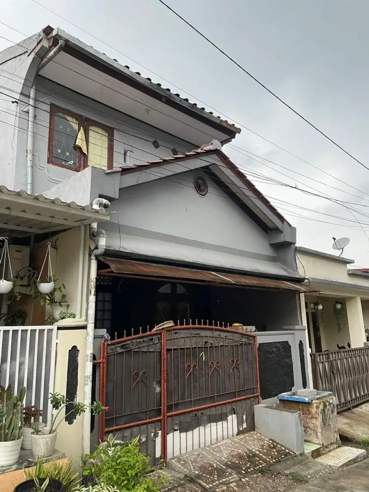 DIJUAL RUMAH HUNIAN 2 LANTAI DEKAT DENGAN STASIUN CIBINONG HANYA 3MNT.