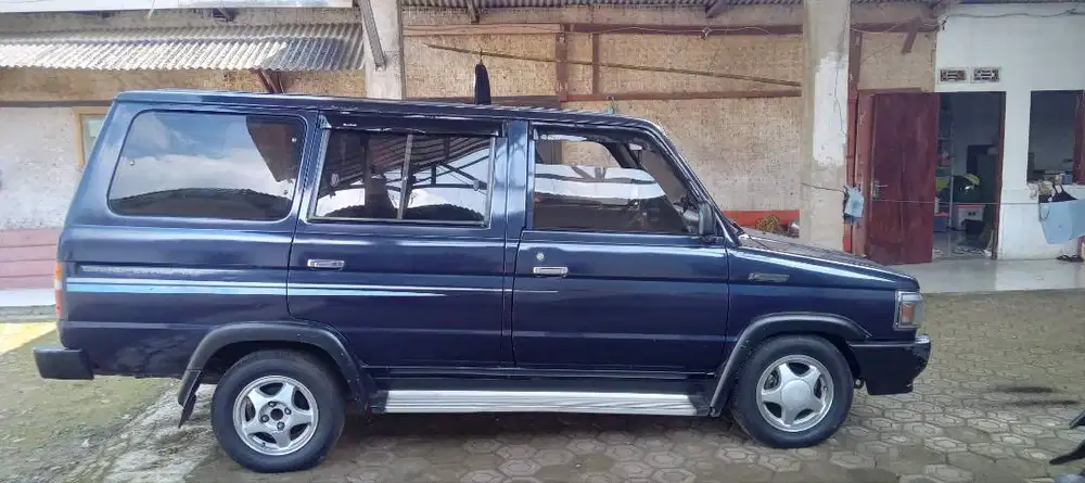 Dijual kijang grand extra 1.8 tipe long tahun 1996