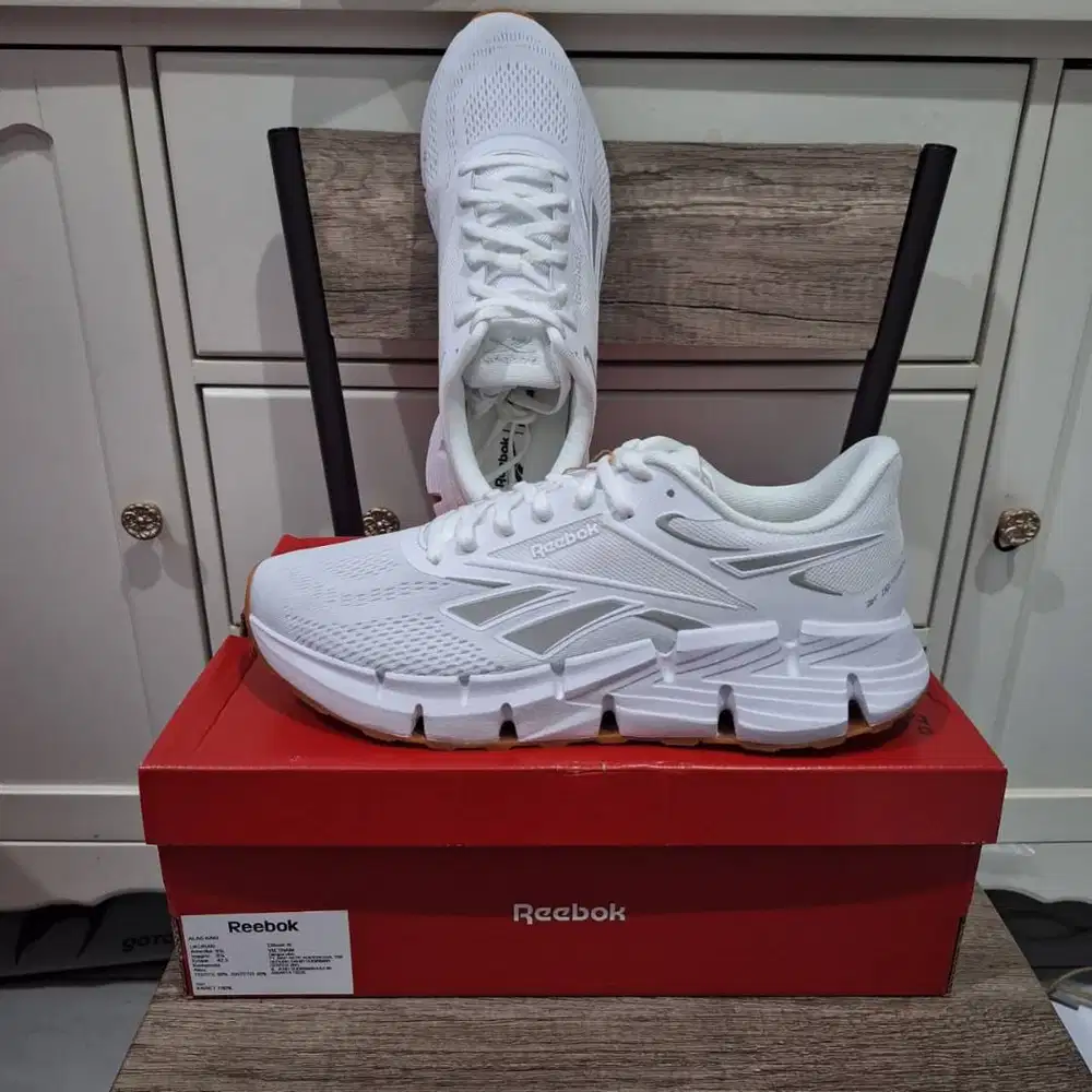 Sepatu REEBOK - REE Zig Dynamica 6 Original White