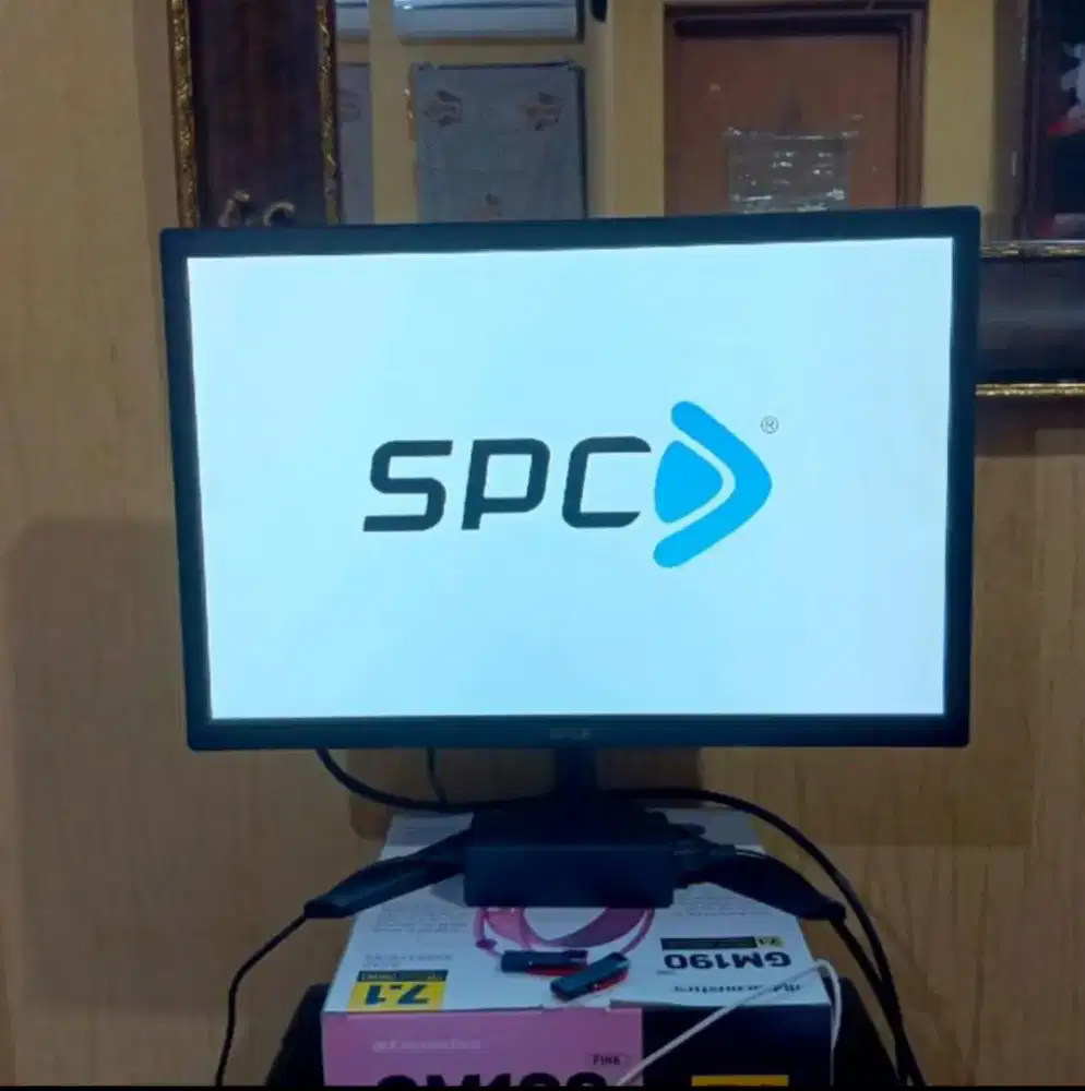 Monitor SPC 19 inch