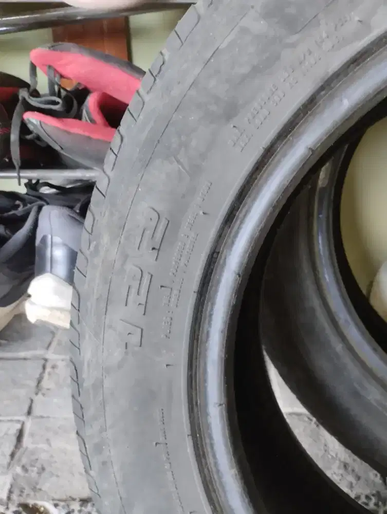 Jual ban mobil bekas