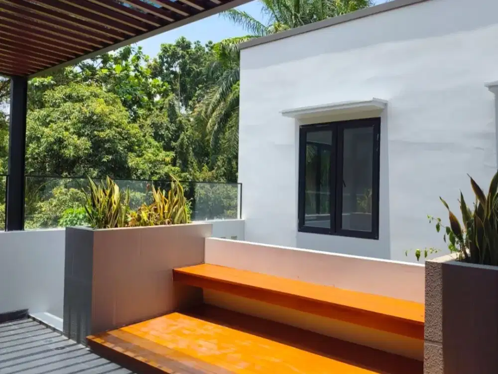 Rumah di Puspita Loka BSD full renovasi di jalan utama siap huni dan SHM