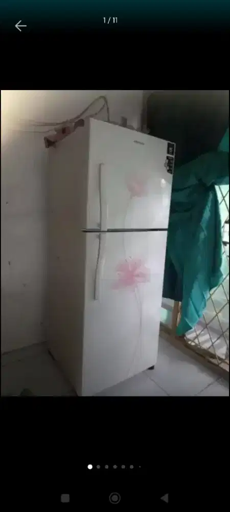 Di Jual Cepat Kulkas 2 Pintu (Bisa Nego)