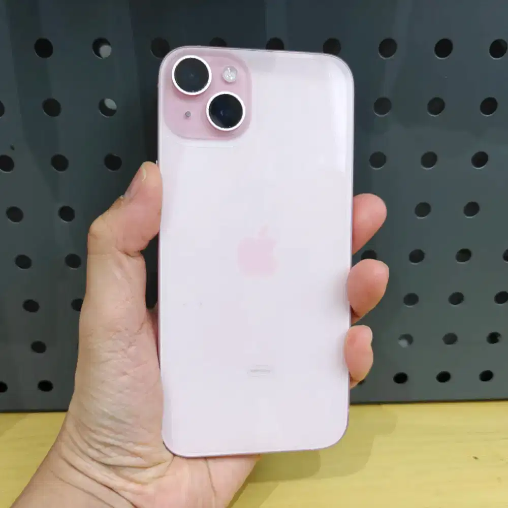 Apple iPhone 15 Plus 128GB Pink – Garansi iBox s/d Maret 2026