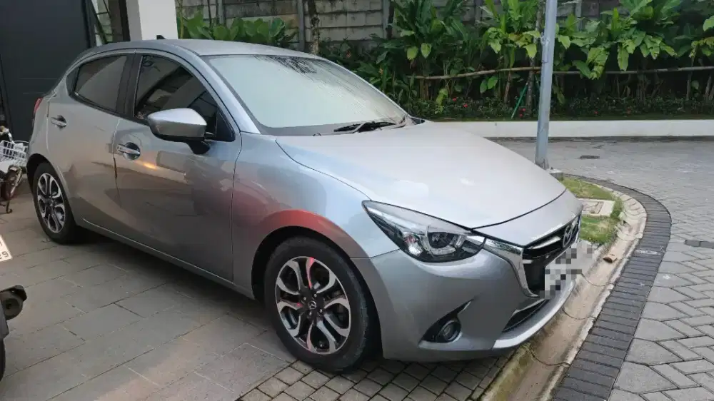 Dijual mobil kesayangan, pemakaian pribadi Mazda 2 GT
