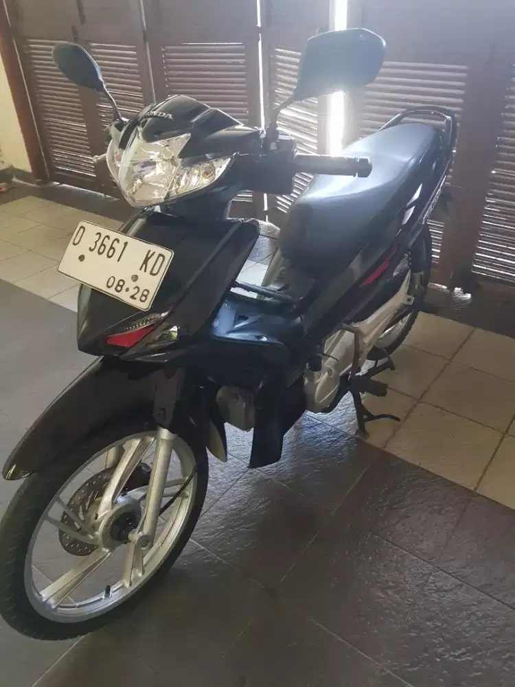 revo autometic 2011 jarang ada