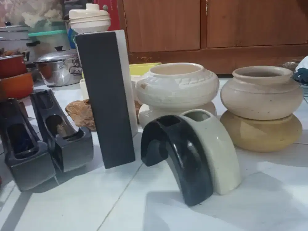 Borongan 12 item vas bunga