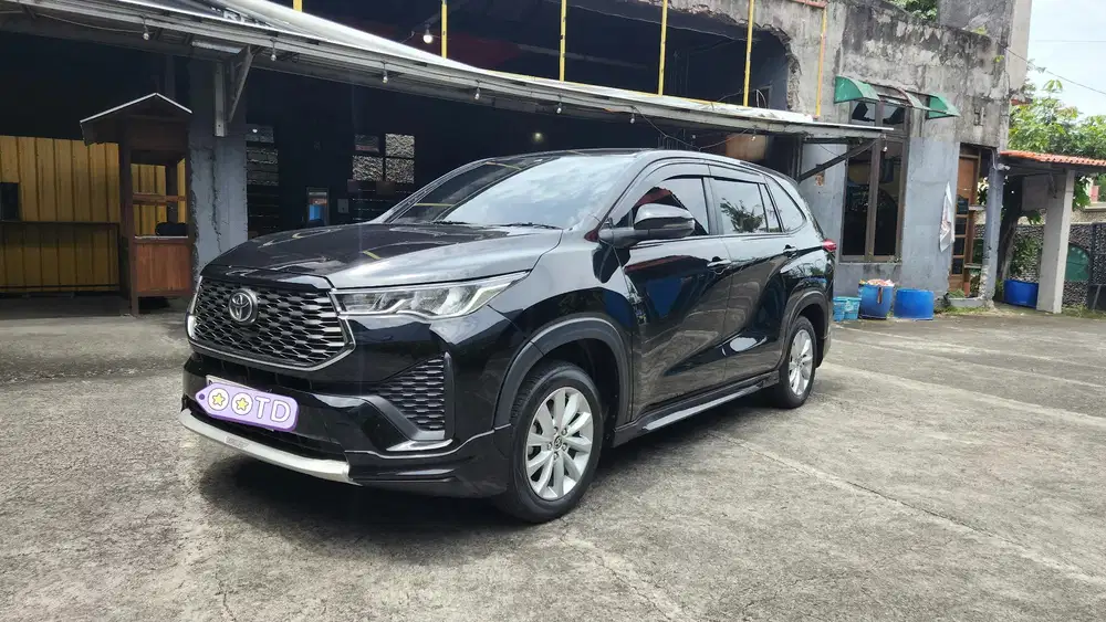 ZENIX V 2023 LOW KM ISTIMEWA