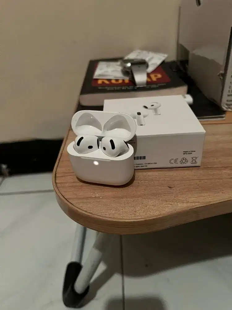 AIRPODS 4 WITH ANC