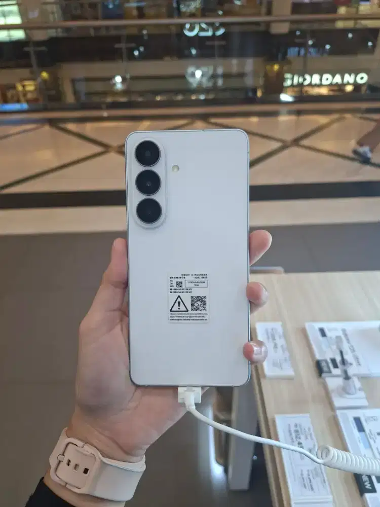 NEW!! Samsung Galaxy S26