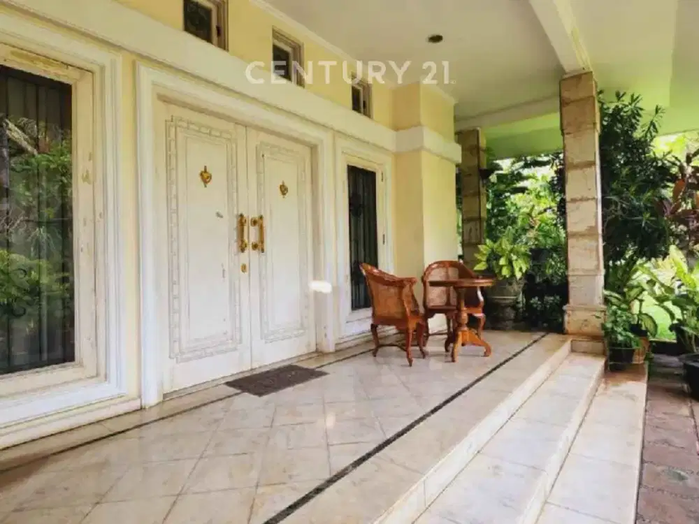 Rumah Mewah Berkarakter Luas 1012 M2 Kemang Jakarta Selatan