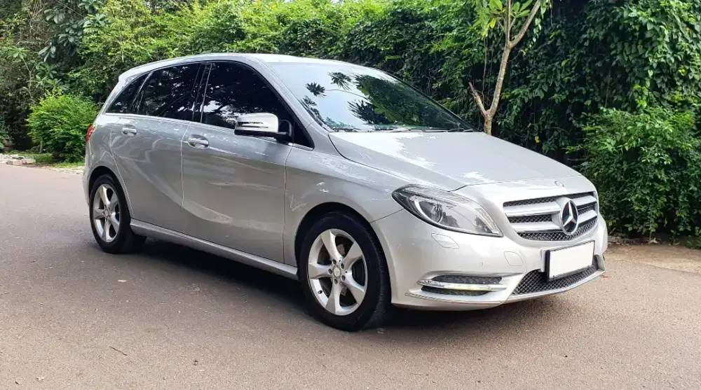Mercedes Benz B200 Sport 2013
