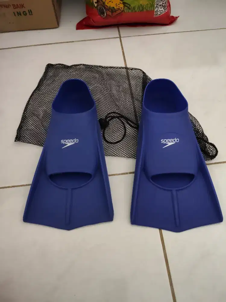 Jual kaki katak Speedo ukuran S
