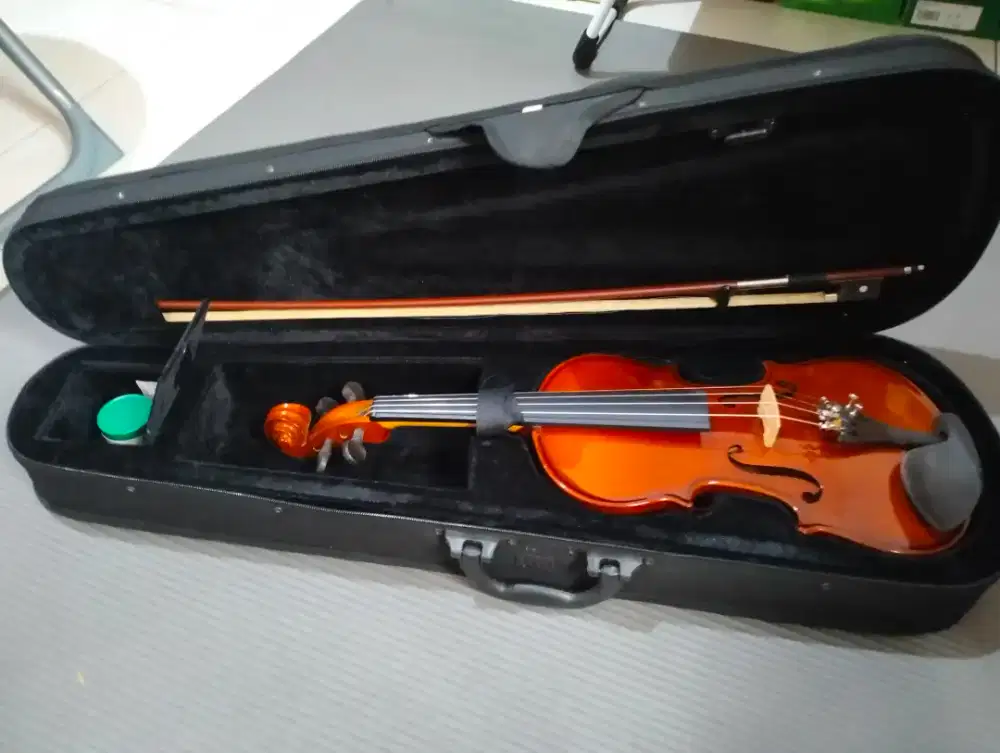 Biola size 3/4 merk KAPOK